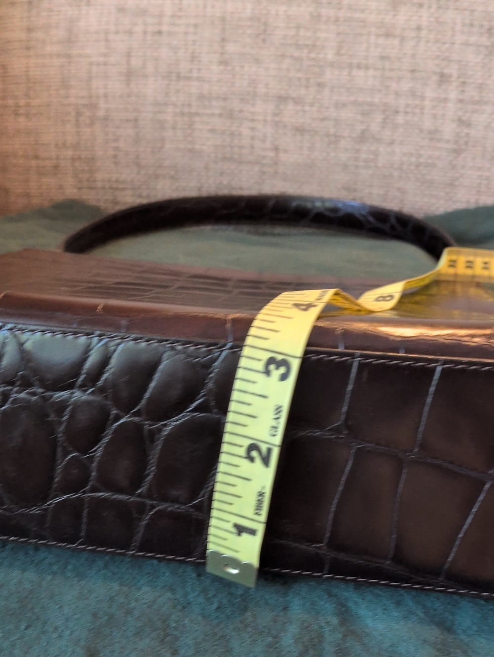 Vintage Cole Haan Chocolate Brown Croc-Embossed Leather Framed Handbag - Picture 10 of 10